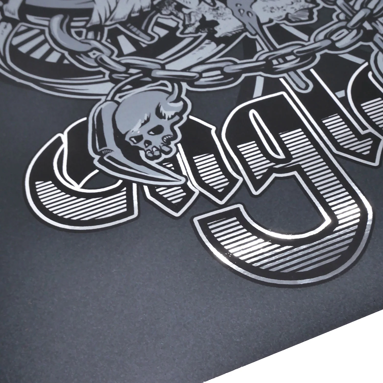 Foil Snaggletooth Spade (Rockabilia Exclusive) Limited Screenprint - Image 3